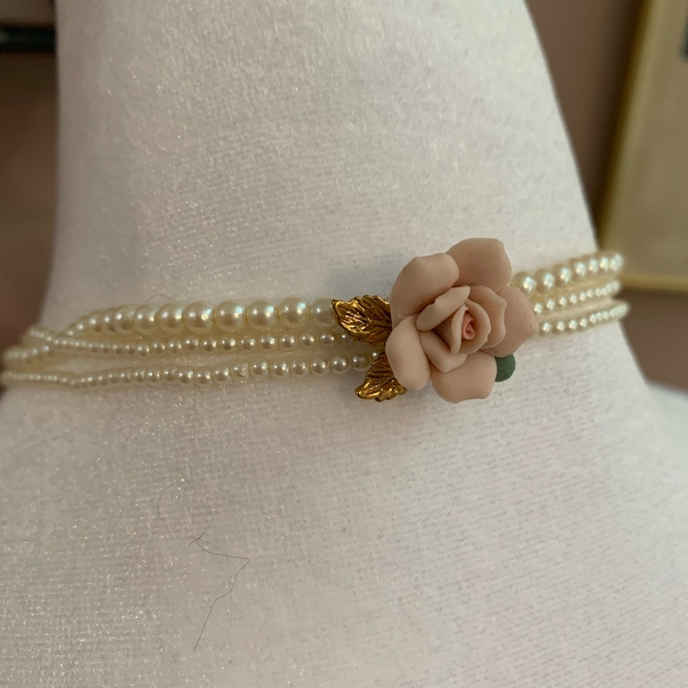 1928 vintage inspired Pearl Necklace with Pink Rose and Gold Leaves coquette